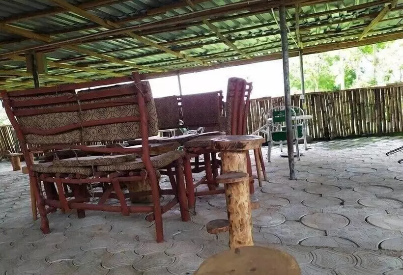 پانسیون Holis Resort