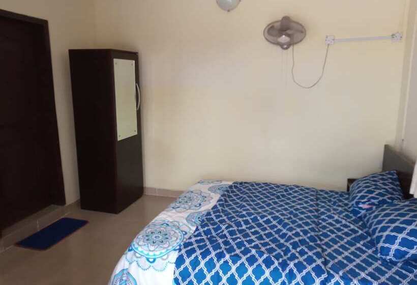 پانسیون Holis Resort