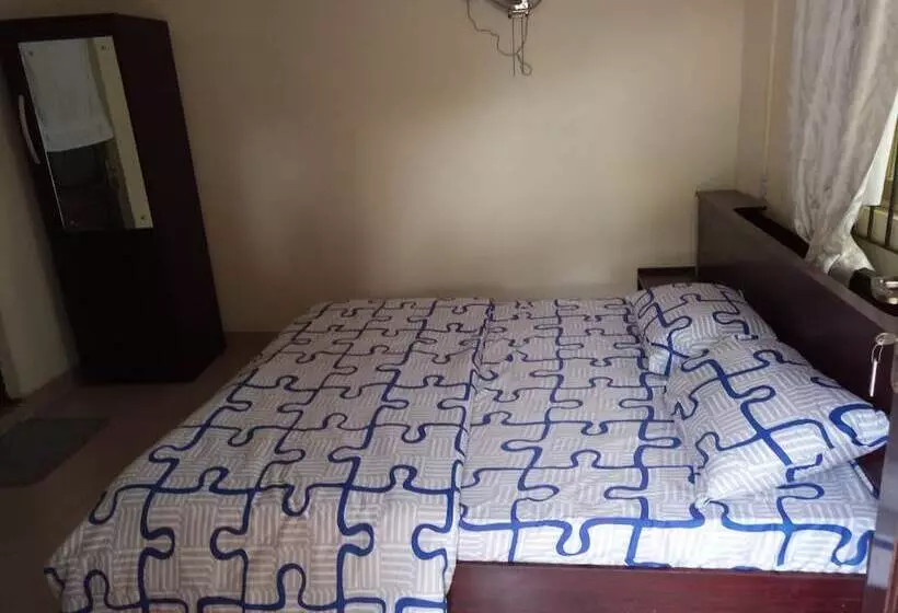 پانسیون Holis Resort