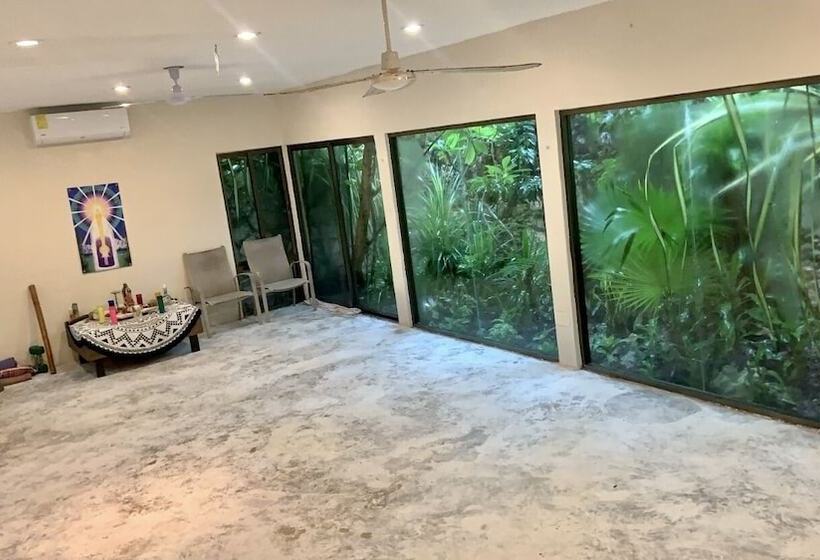 Panzió La Aldea Cancún