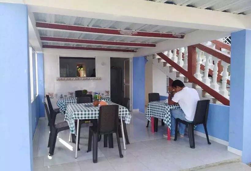 Aamiaismajoitus (B&B) Posada Valerie Home