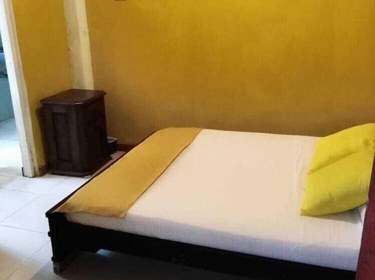 تختخواب و صبحانه Posada Valerie Home