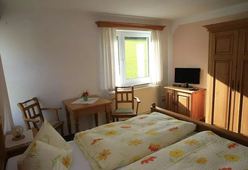 Gasthaus Und Hotel Rote Schenke