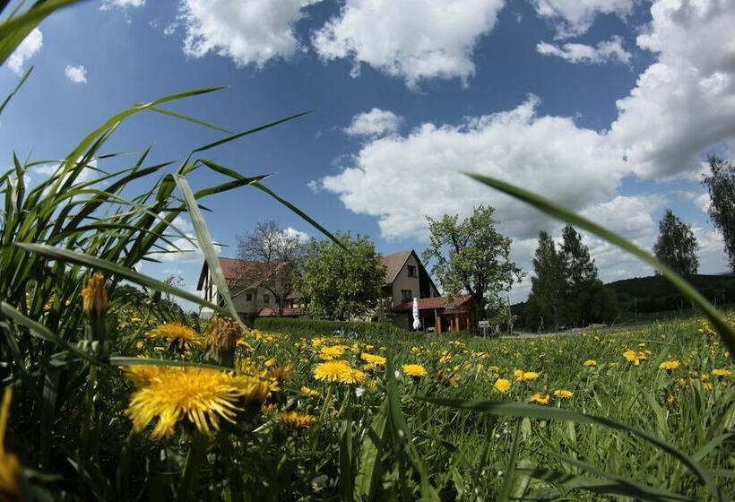 Gasthaus Und Hotel Rote Schenke