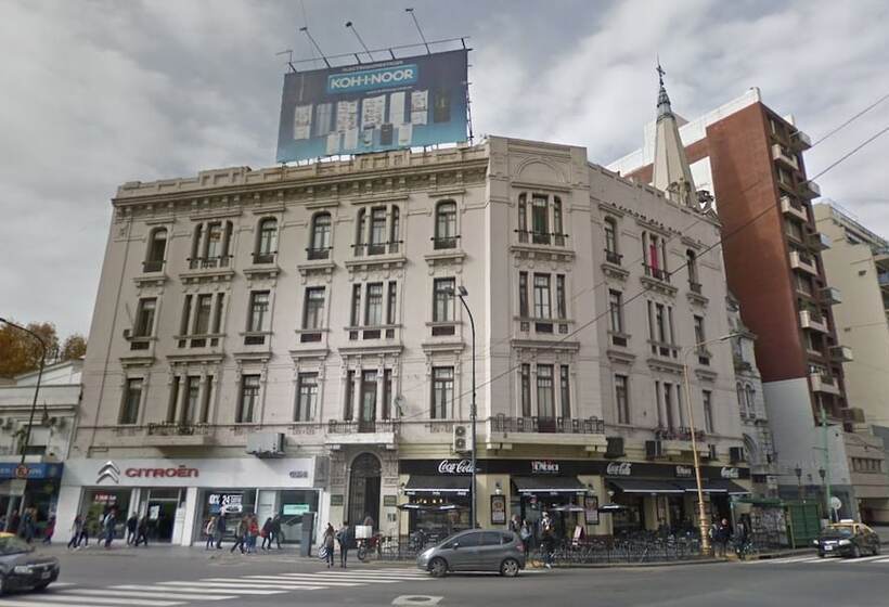 مسافرخانه San Carlos