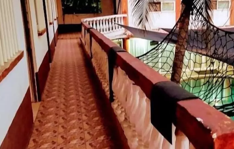 هتل Le Paradis