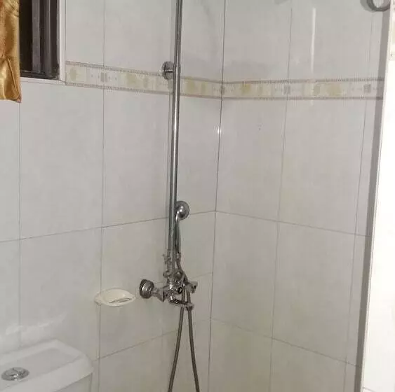 هتل Leisure Park International