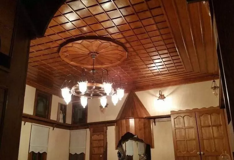 Hotelli Muderrisler Evi