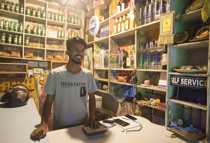 هتل Trishuli Riverside Resort