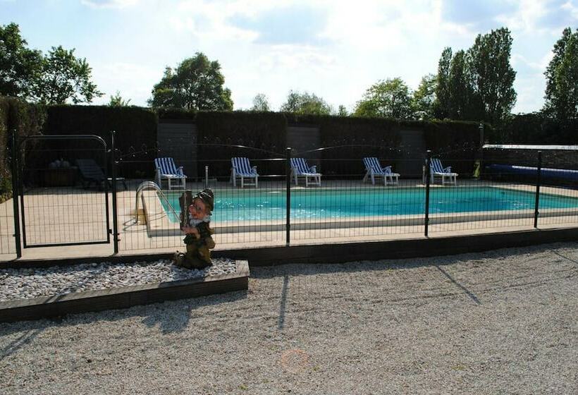 Пансион Domaine De Montouvrin