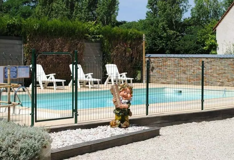 ペンション Domaine De Montouvrin