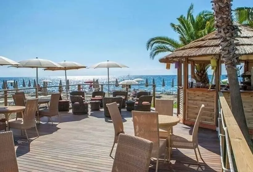 レジデンス Appartamenti Aregai