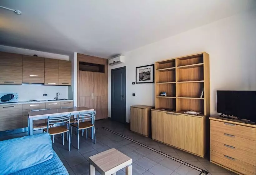 レジデンス Appartamenti Aregai