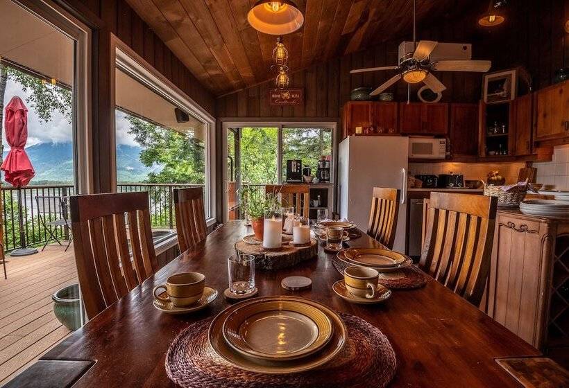 The Fraser River S Edge B&b Lodge