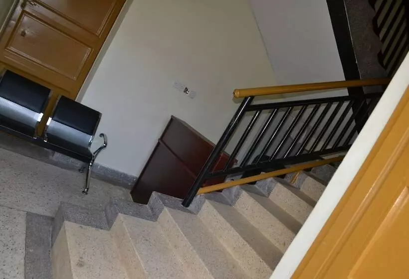 تختخواب و صبحانه Muramia Motel
