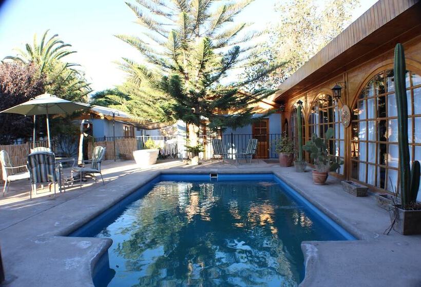 Antawara Hostel De Elqui