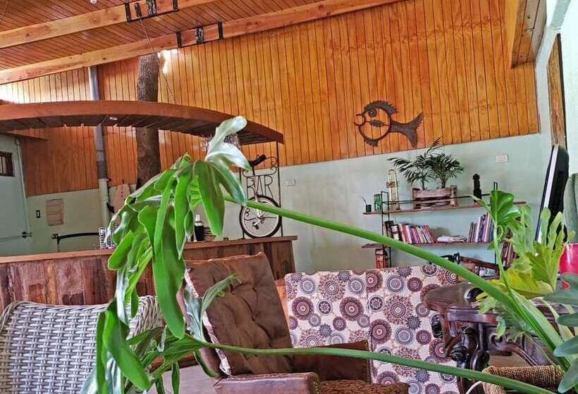 Antawara Hostel De Elqui