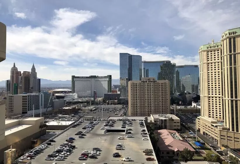 هتل Amalz Two Bedroom Three Bathroom Balcony Suites At Mgm Signature !