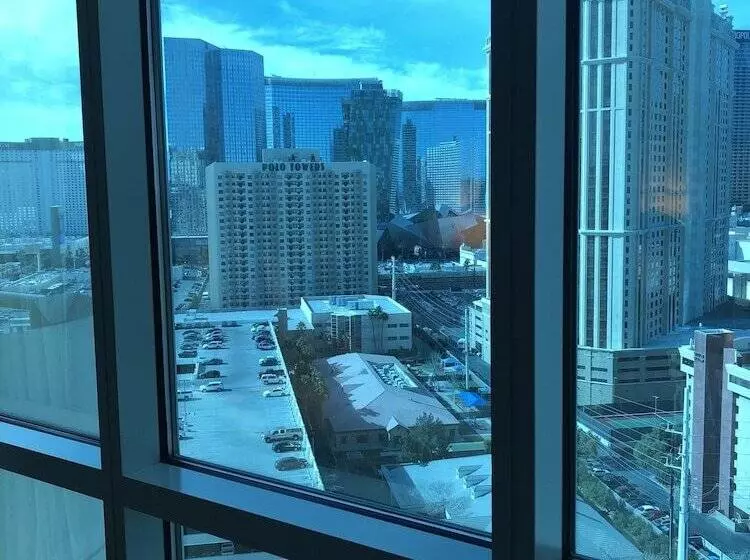 هتل Amalz Two Bedroom Three Bathroom Balcony Suites At Mgm Signature !