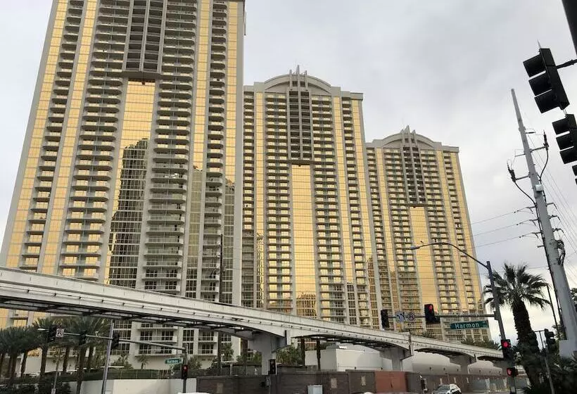 هتل Amalz Two Bedroom Three Bathroom Balcony Suites At Mgm Signature !