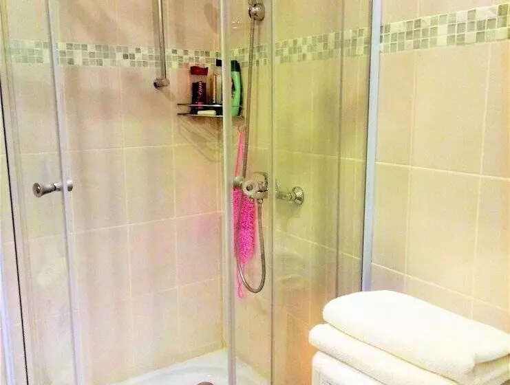 Hotelli Kakdoma Apartment Suhanovskaya 5