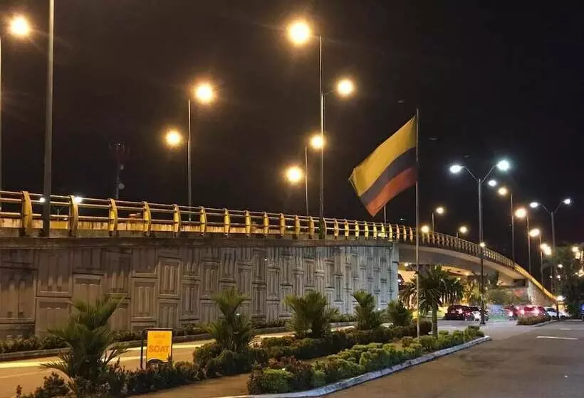 ホテル Queen Sofia