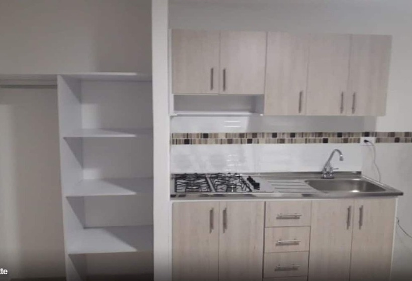 호텔 Residencias La Che