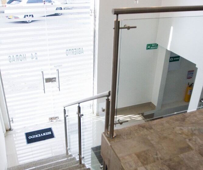 호텔 Residencias La Che