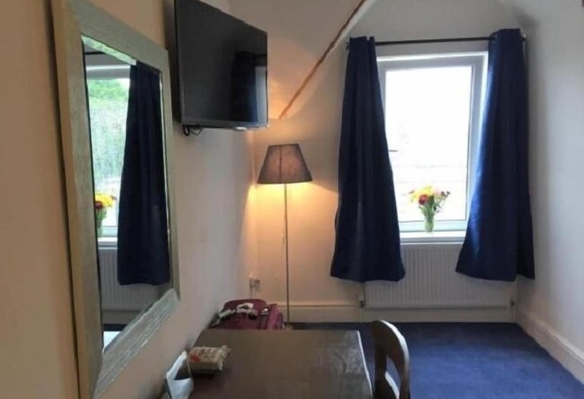 膳宿费 3 Luxury En Suite Bedrooms