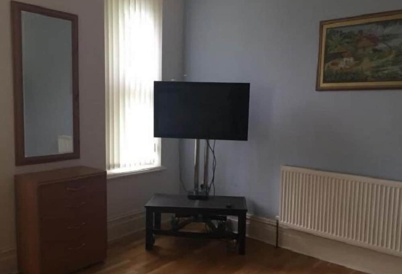 膳宿费 3 Luxury En Suite Bedrooms