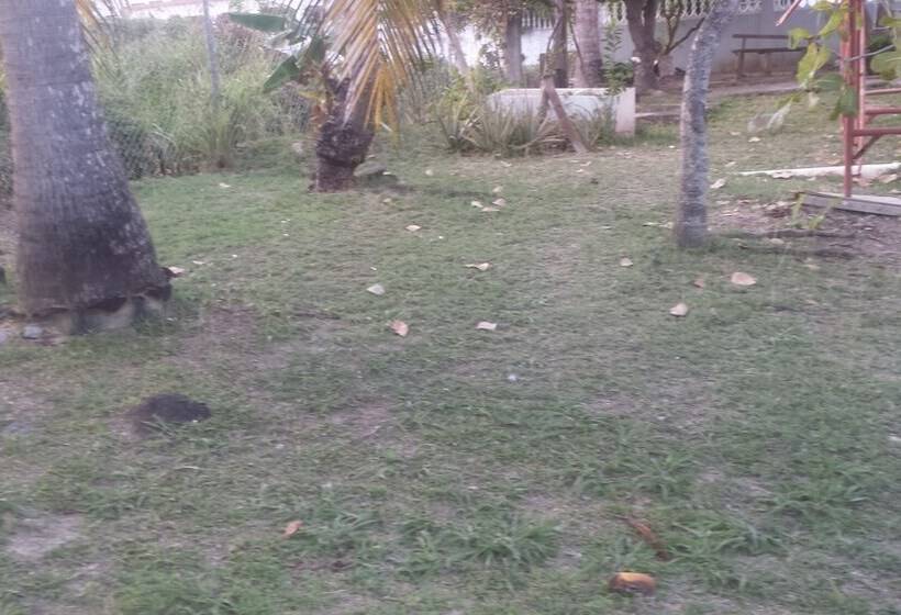 پانسیون Hillside Hideaway