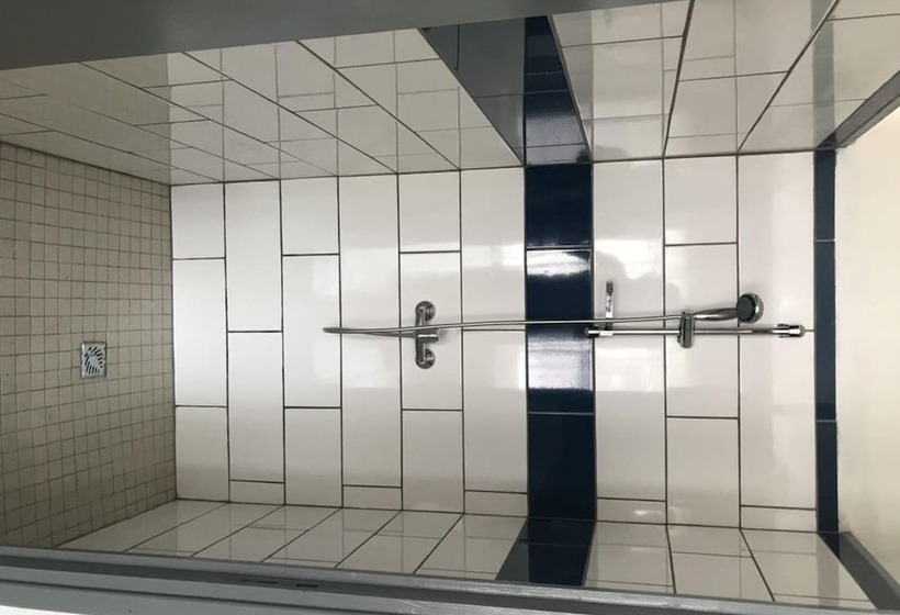 پانسیون L Escale Royale