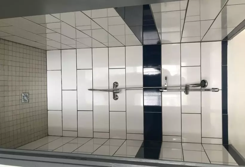 پانسیون L Escale Royale