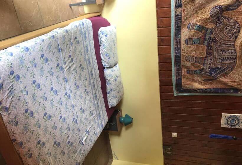 پانسیون L Escale Royale