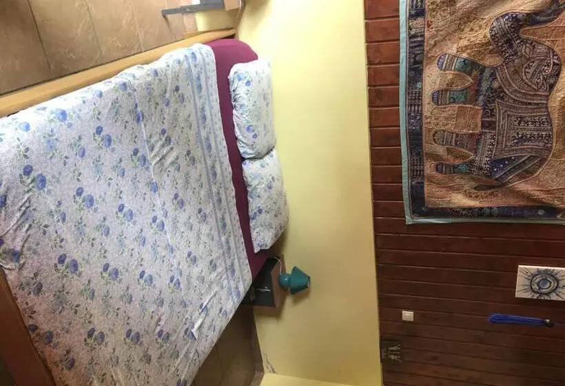 پانسیون L Escale Royale