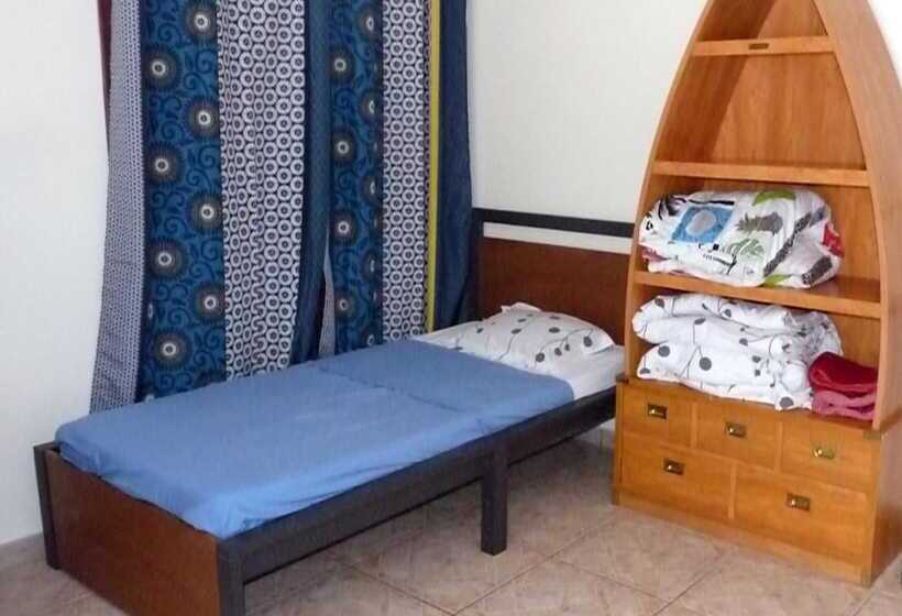 پانسیون L Escale Royale