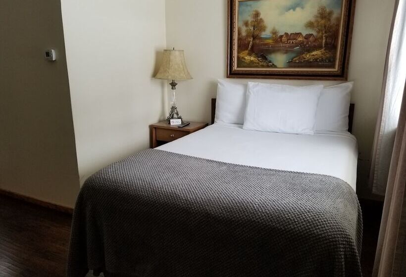 Spirit Lake Resort Motel