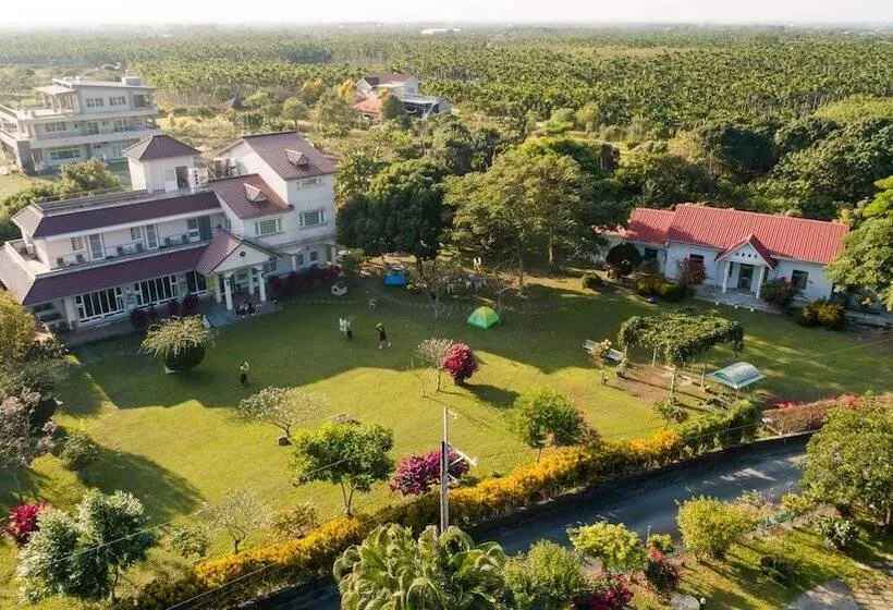 تختخواب و صبحانه Pingtung Happiness Garden