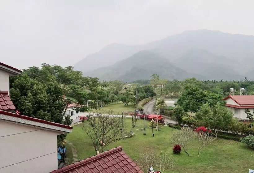 تختخواب و صبحانه Pingtung Happiness Garden