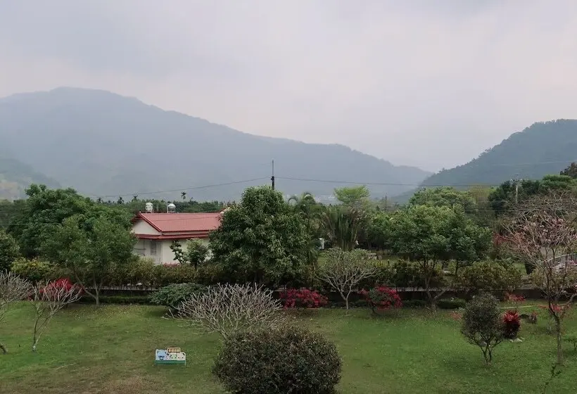 تختخواب و صبحانه Pingtung Happiness Garden