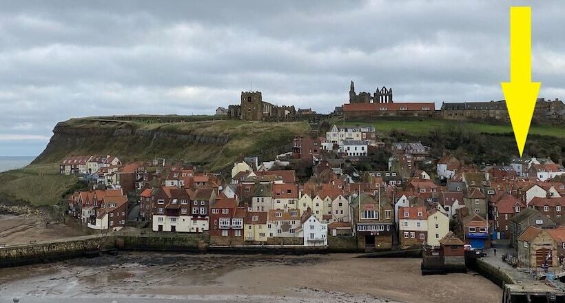 Demeter Holiday Cottage