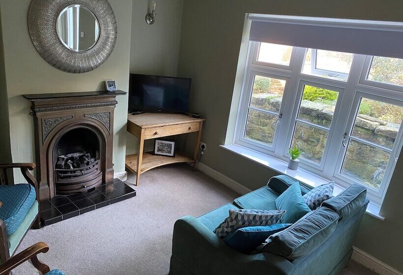 Demeter Holiday Cottage