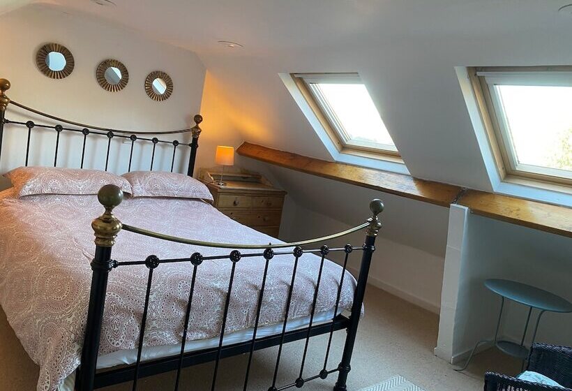 Demeter Holiday Cottage