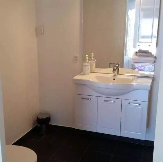 Gørdinglund Herregård Bed & Breakfast