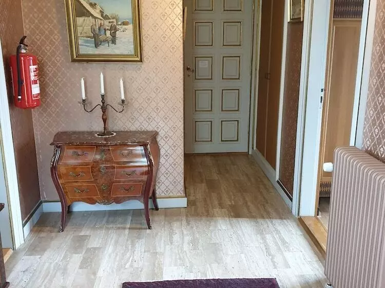 Gørdinglund Herregård Bed & Breakfast