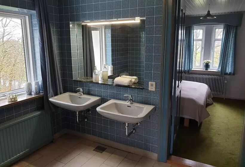 Gørdinglund Herregård Bed & Breakfast