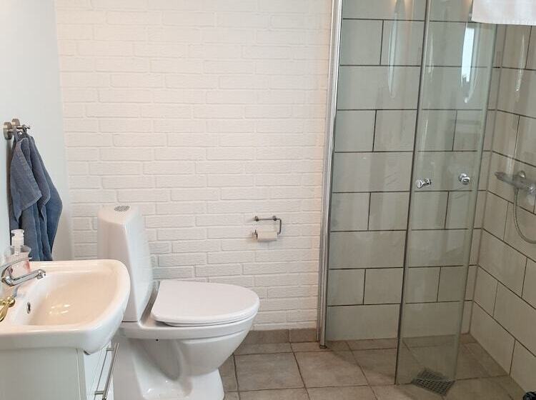 Gørdinglund Herregård Bed & Breakfast