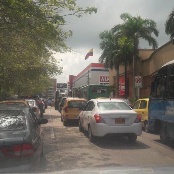 Home Buena Vista   Hostel