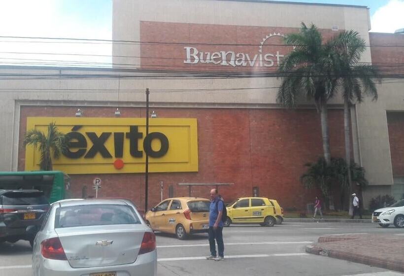 Home Buena Vista   Hostel