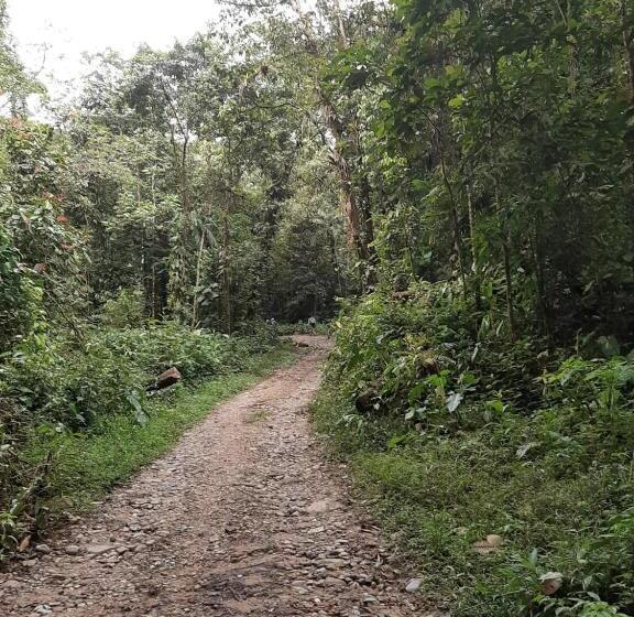 פונדק Los De A Pie